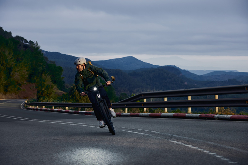 Vélo électrique Stromer speed bike premium sur route